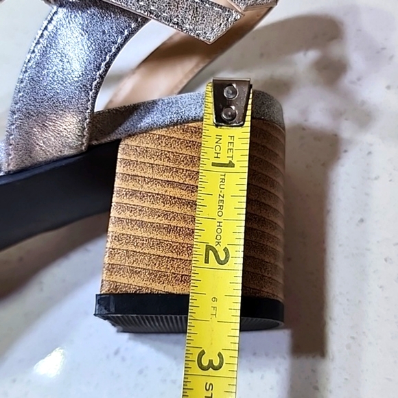 Metallic Sandals New in box by Angel Steps - Picture 11 of 13
